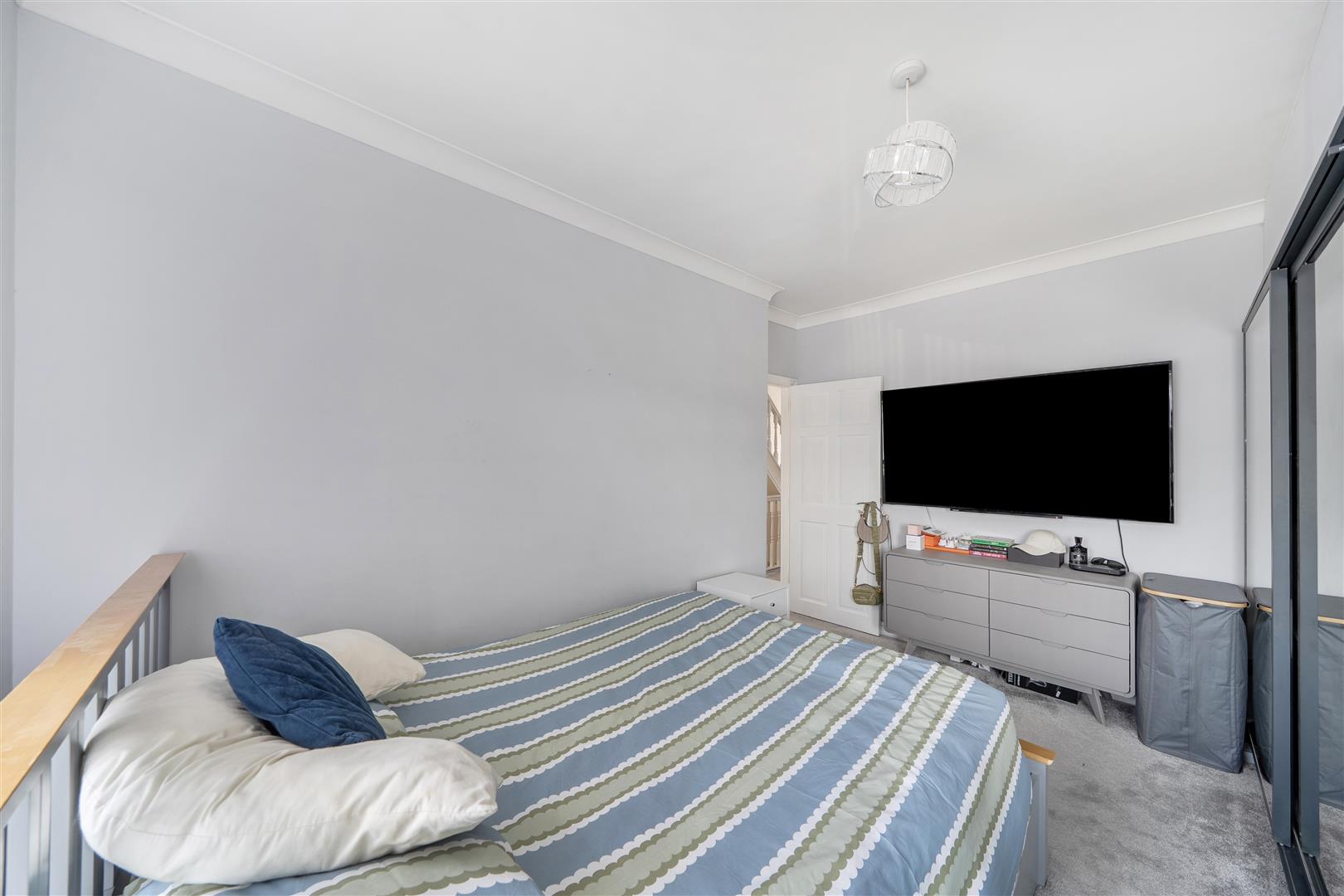 Kings Head Road, Gendros, Swansea, SA5 8DA